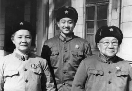 红色家风故事 | 开国大将张云逸之孙张晓龙：爷爷自强自立艰苦朴素的作风影响我一生